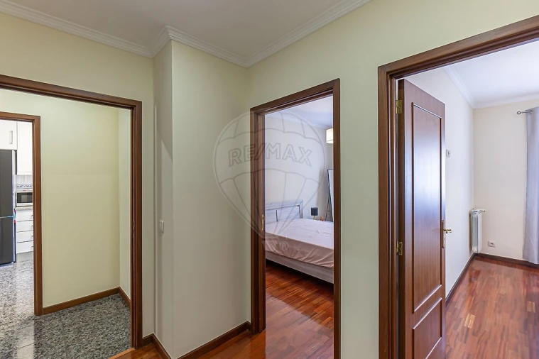 Apartamento T3 para Venda em Gulpilhares e Valadares Foto 8