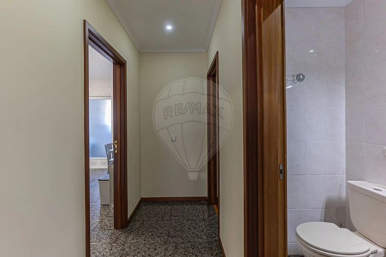 Apartamento T3 para Venda em Gulpilhares e Valadares Foto 33