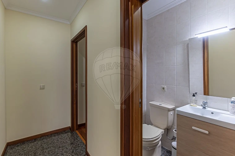 Apartamento T3 para Venda em Gulpilhares e Valadares Foto 29