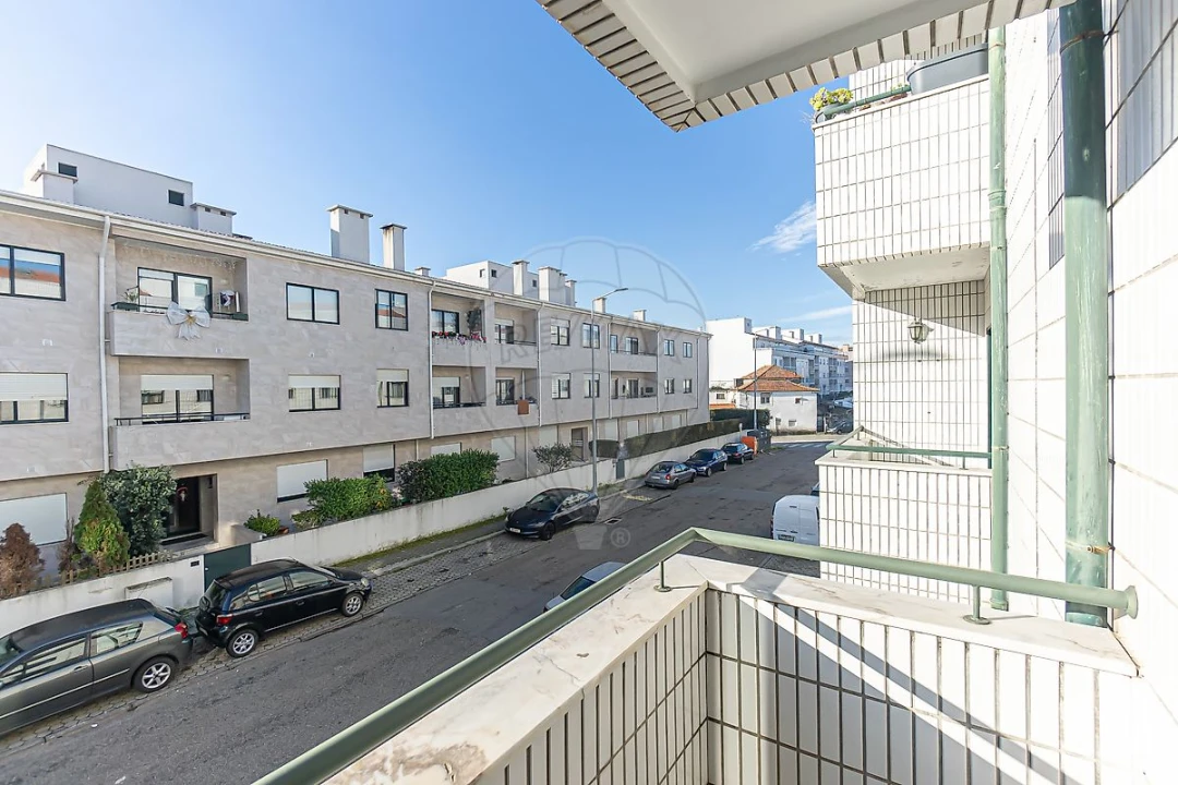 Apartamento T3 para Venda em Gulpilhares e Valadares Foto 40