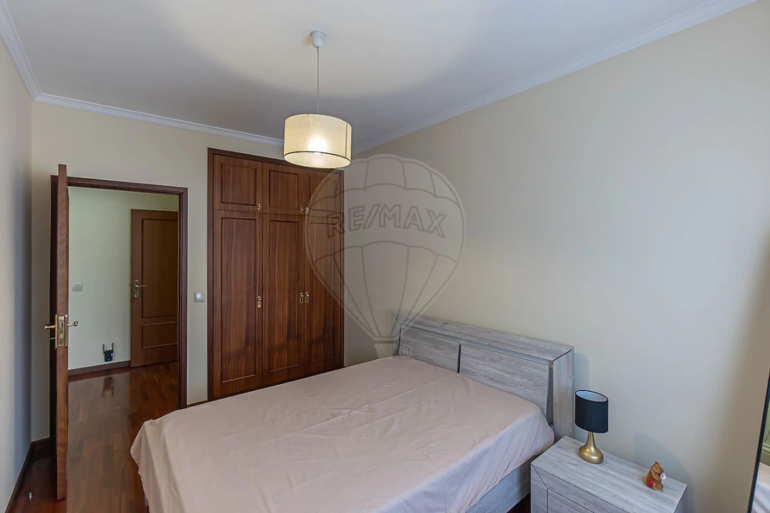 Apartamento T3 para Venda em Gulpilhares e Valadares Foto 34