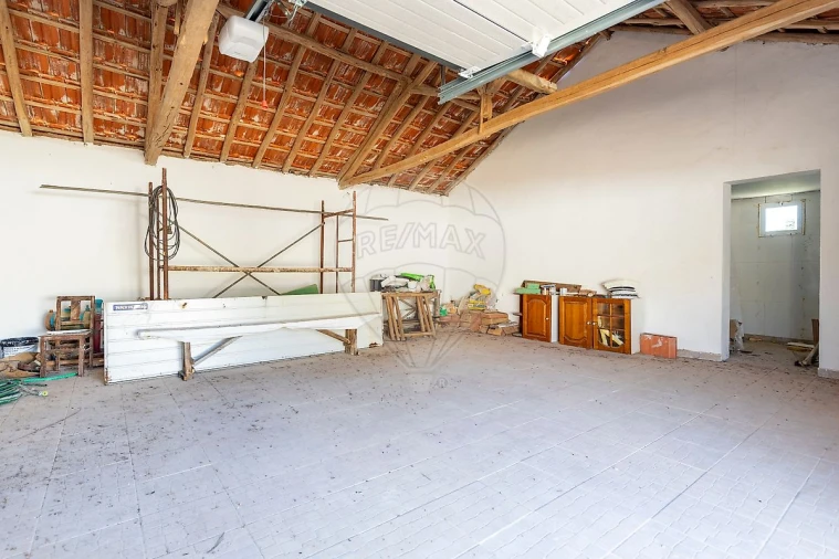 Moradia T3 para Venda em Vila Verde dos Francos Foto 20