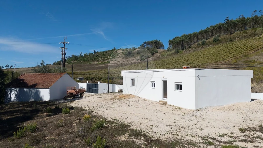 Moradia T3 para Venda em Vila Verde dos Francos Foto 19