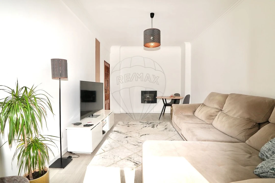 Apartamento T3 para Venda em Samora Correia Foto 3