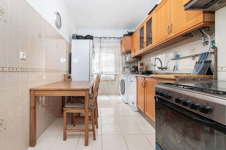 Apartamento T3 para Venda em Alverca do Ribatejo e Sobralinho Foto 21