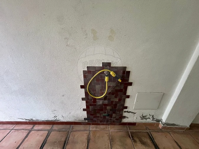 Garagem para Venda em Alhandra, São João dos Montes e Calhandriz Foto 4