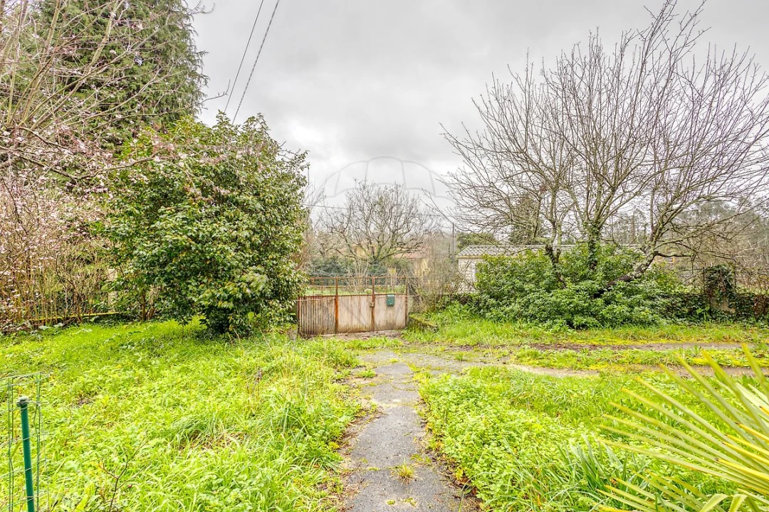 Moradia T2 para Venda em Fragoso Foto 28