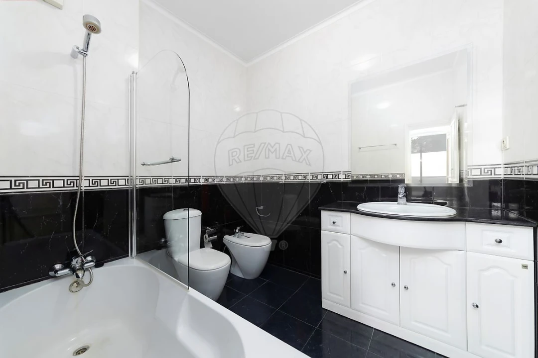 Apartamento T3 para Venda em Anta e Guetim Foto 18