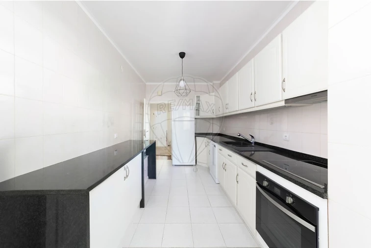 Apartamento T3 para Venda em Anta e Guetim Foto 12