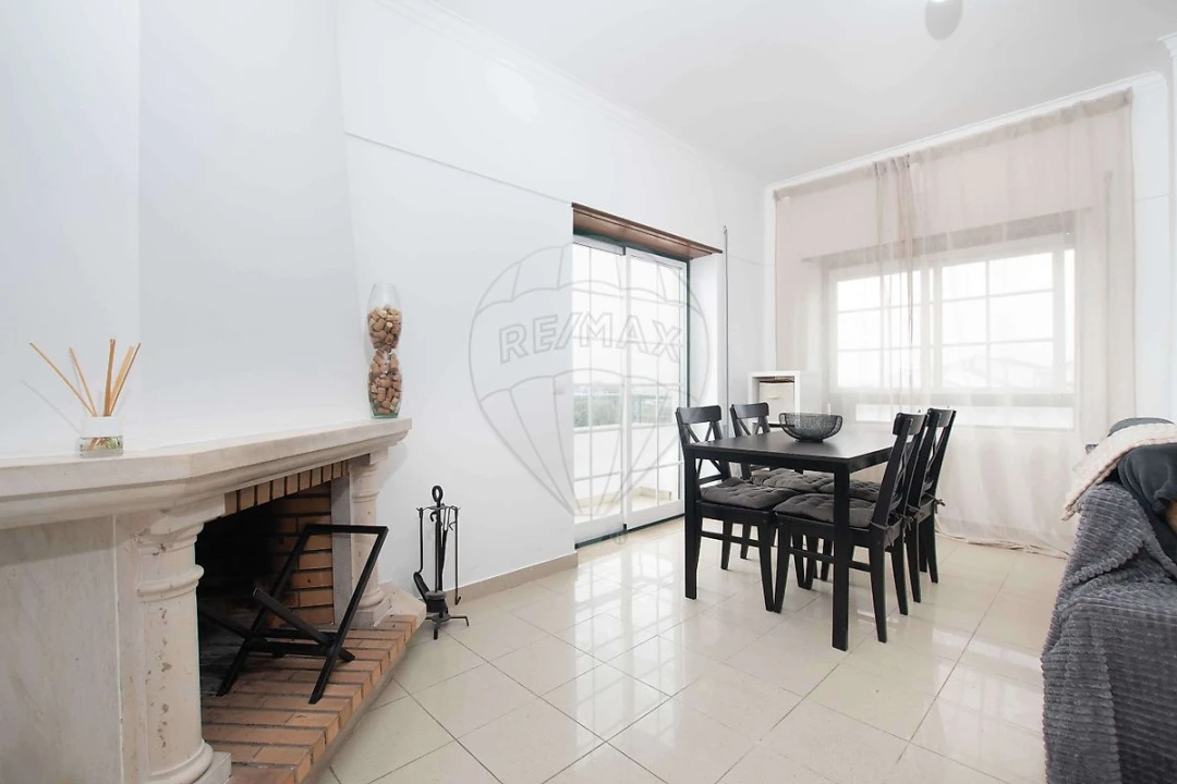 Apartamento T3 para Venda em Cartaxo e Vale da Pinta Foto 1