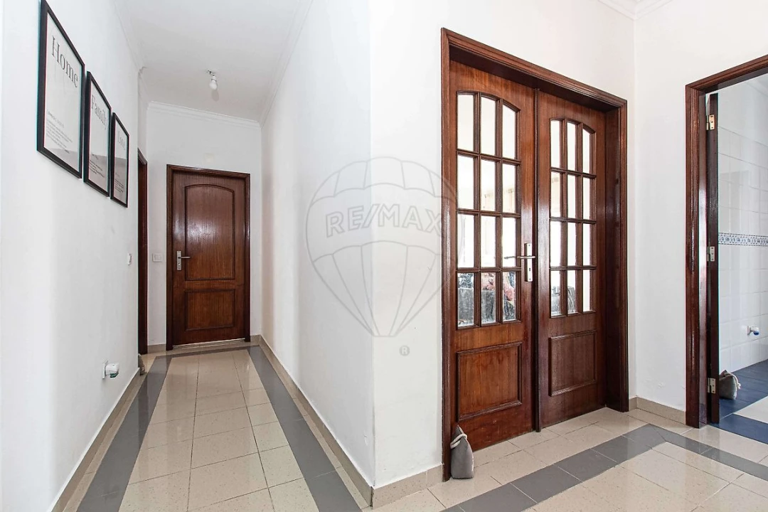 Apartamento T3 para Venda em Cartaxo e Vale da Pinta Foto 2