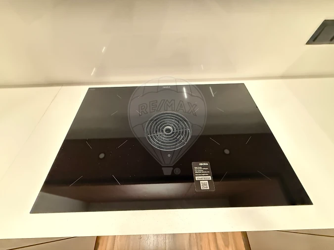 Apartamento T1 para Venda em Santo António Foto 4