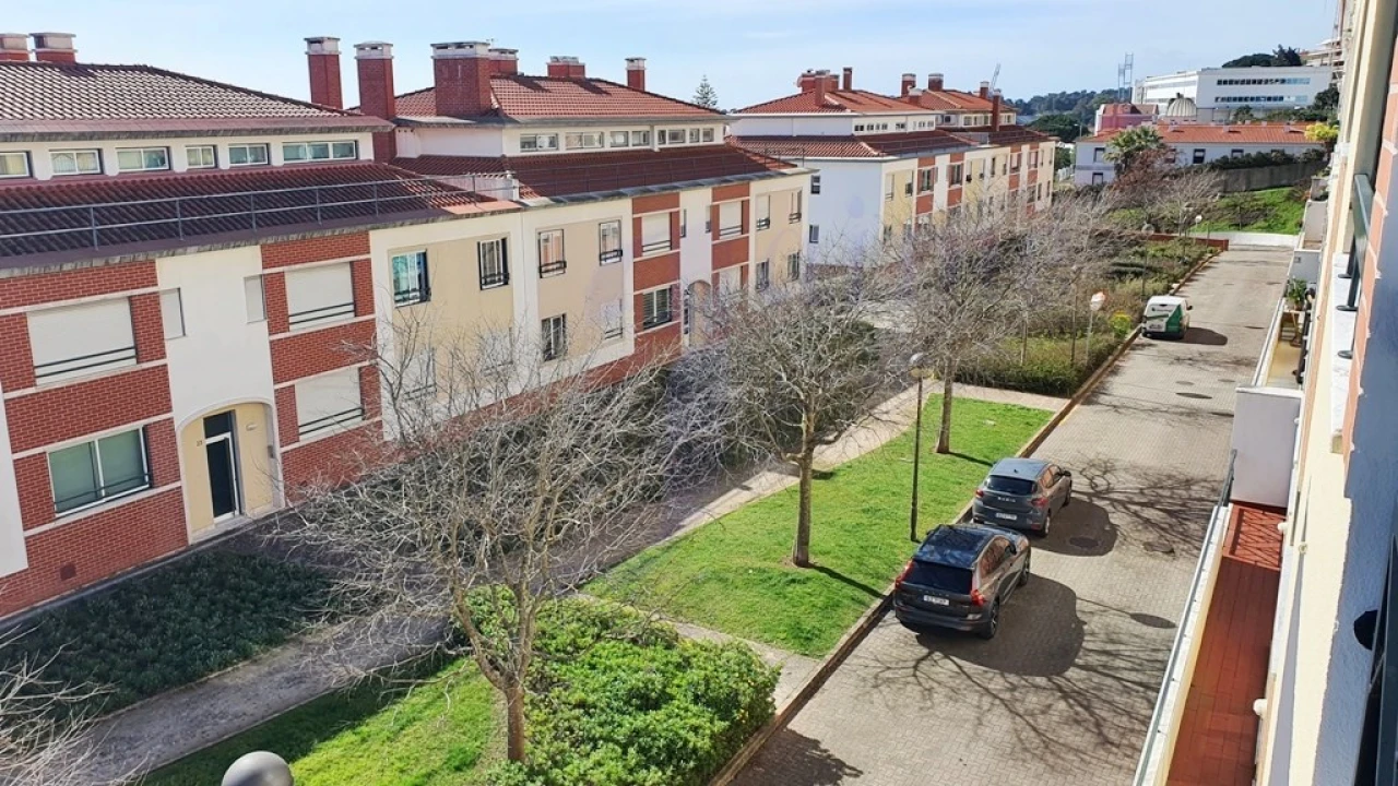 Apartamento T3 para Venda em Carnaxide e Queijas Foto 35