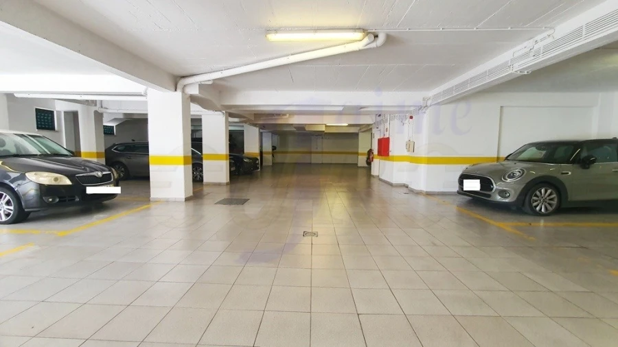 Apartamento T3 para Venda em Carnaxide e Queijas Foto 29