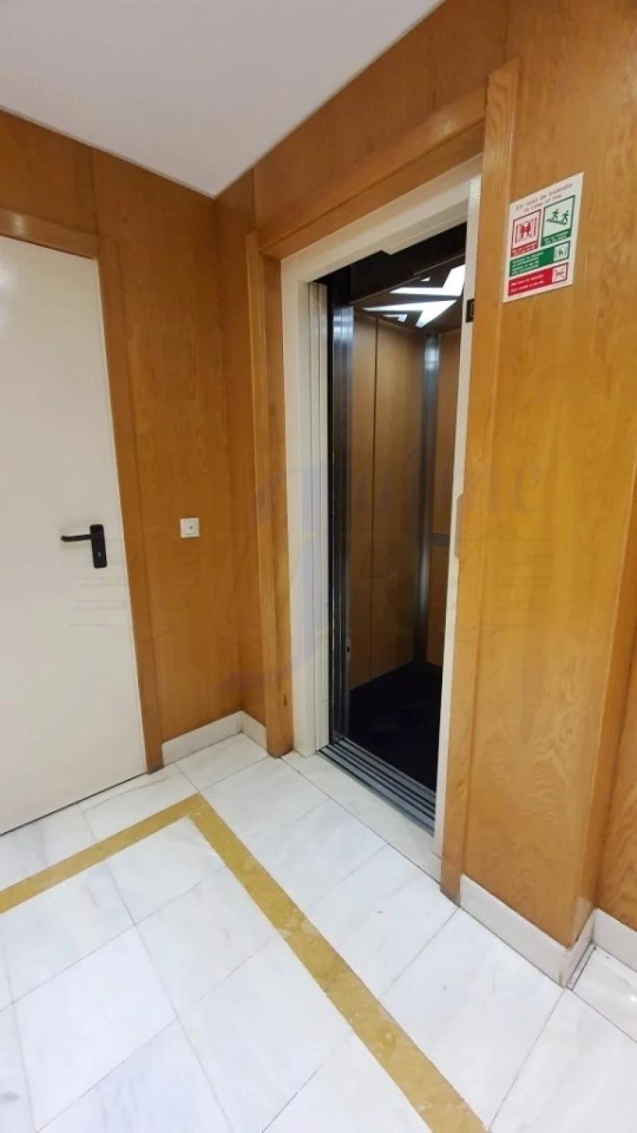 Apartamento T3 para Venda em Carnaxide e Queijas Foto 33