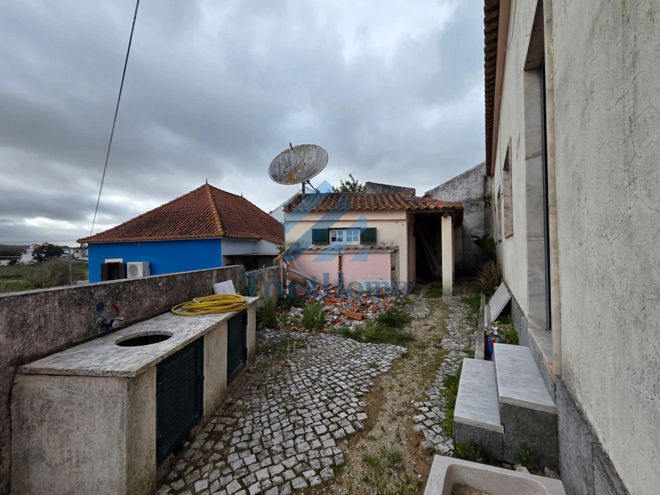 Moradia T4 para Venda em Rio Maior Foto 5