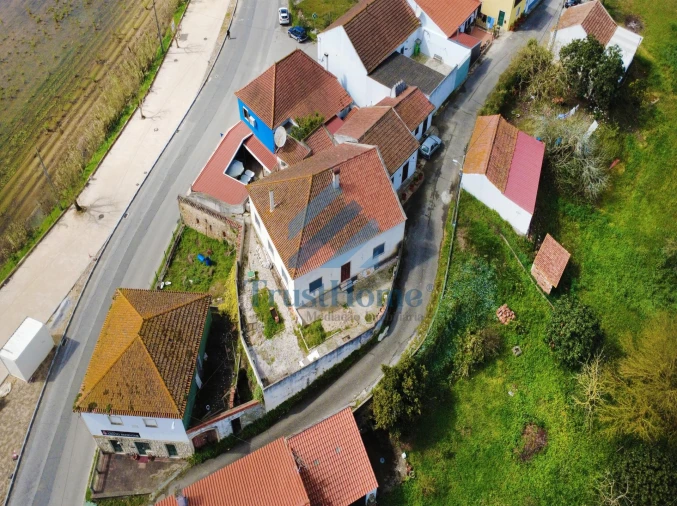 Moradia T4 para Venda em Rio Maior Foto 1