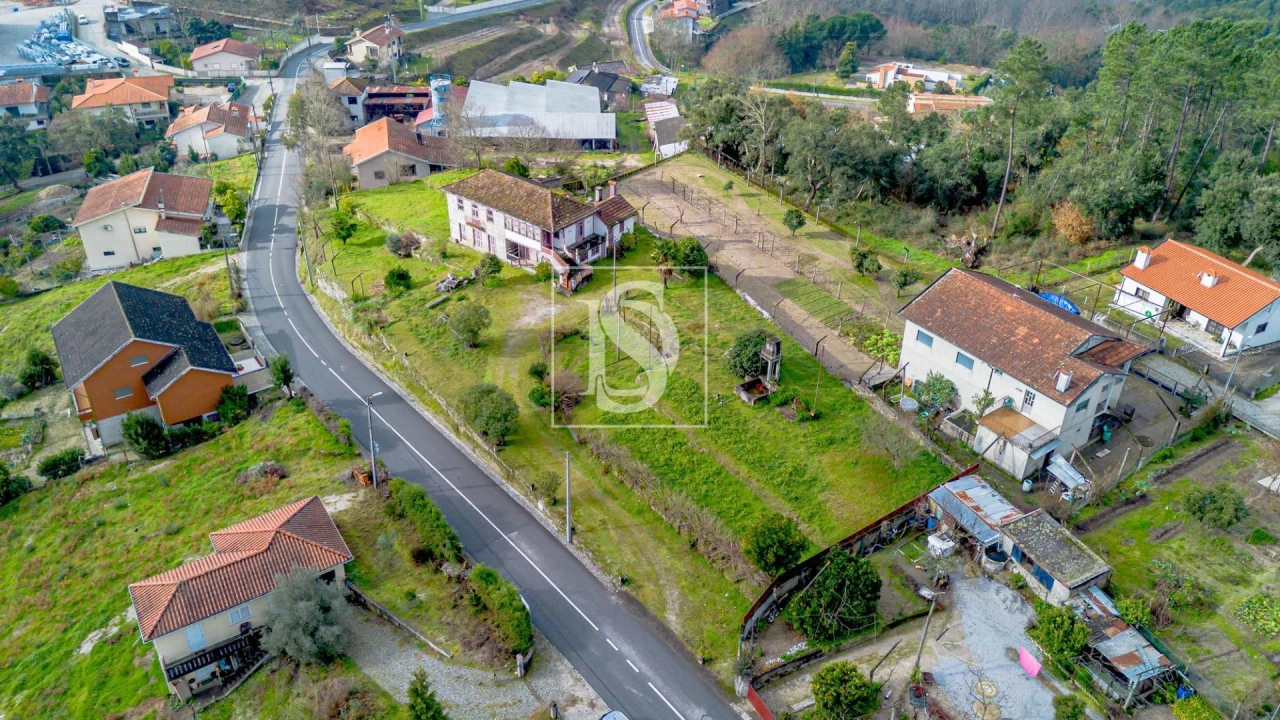 Moradia T3 para Venda em Fridão Foto 37