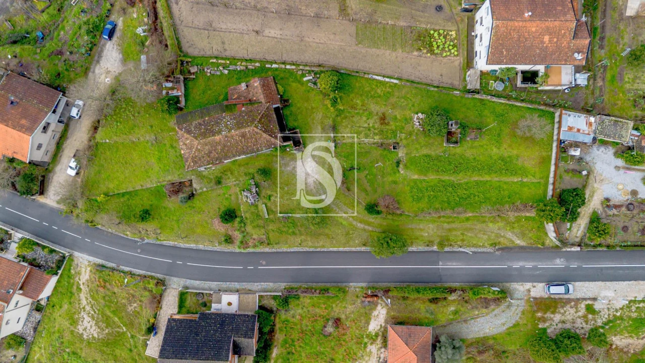 Moradia T3 para Venda em Fridão Foto 33