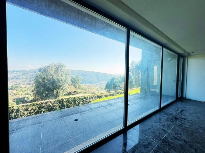 Moradia T3 para Venda em Vila Verde Foto 42