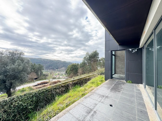 Moradia T3 para Venda em Vila Verde Foto 43