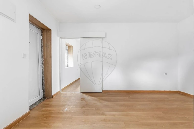 Moradia T1 para Venda em Galegos Foto 3