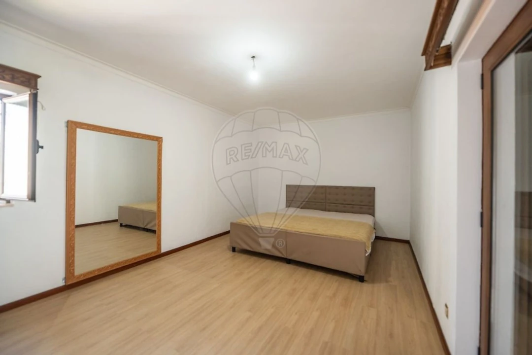 Moradia T3 para Venda em Caires Foto 14