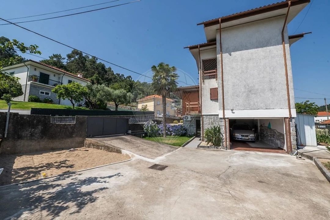 Moradia T3 para Venda em Caires Foto 25