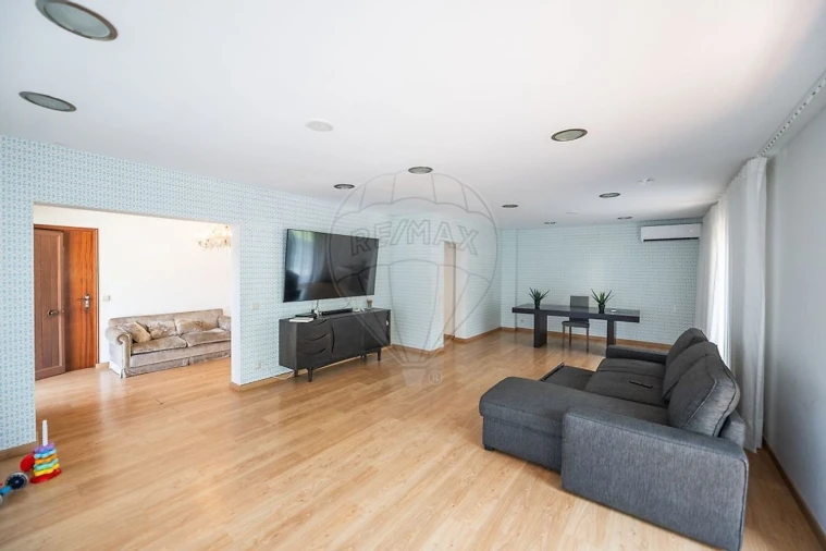 Moradia T3 para Venda em Caires Foto 2