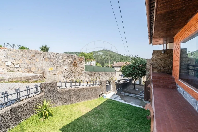 Moradia T3 para Venda em Caires Foto 20