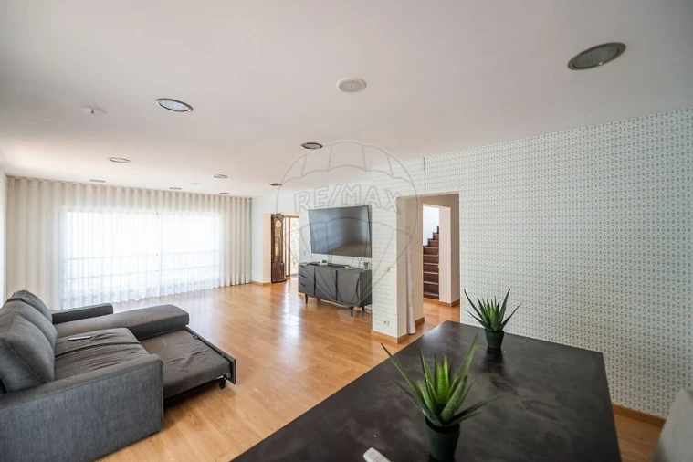 Moradia T3 para Venda em Caires Foto 3