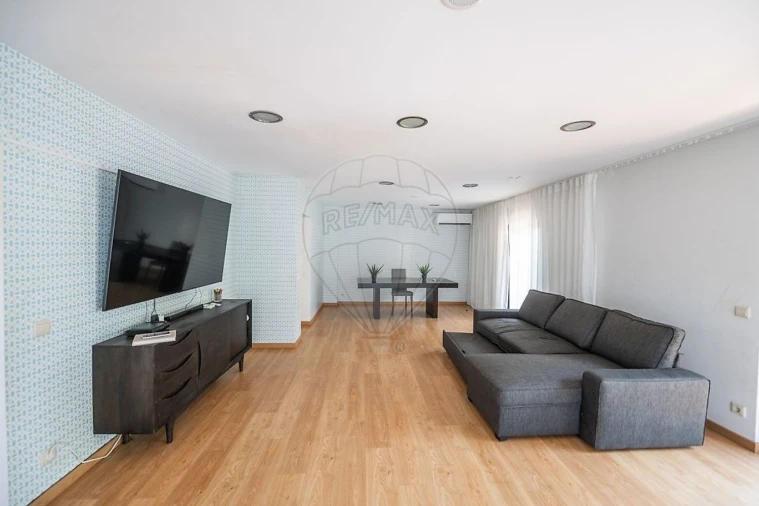 Moradia T3 para Venda em Caires Foto 4