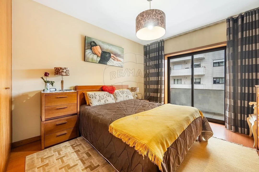 Apartamento T3 para Venda em Creixomil Foto 29