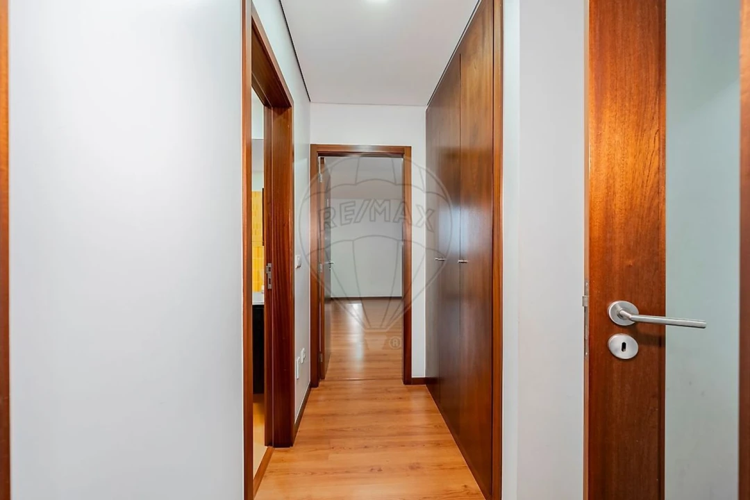 Apartamento T3 para Venda em Alheira e Igreja Nova Foto 14