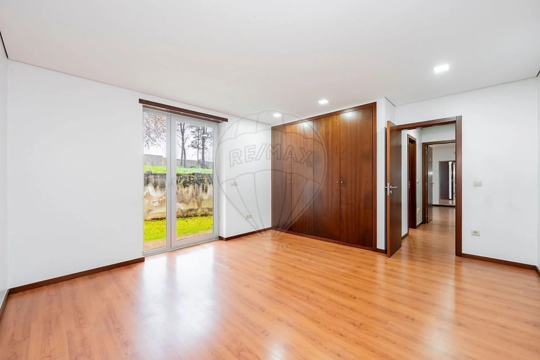 Apartamento T3 para Venda em Alheira e Igreja Nova Foto 19