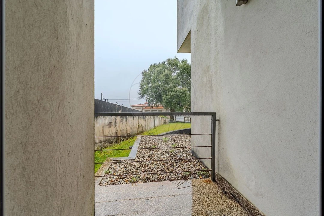 Apartamento T3 para Venda em Alheira e Igreja Nova Foto 20