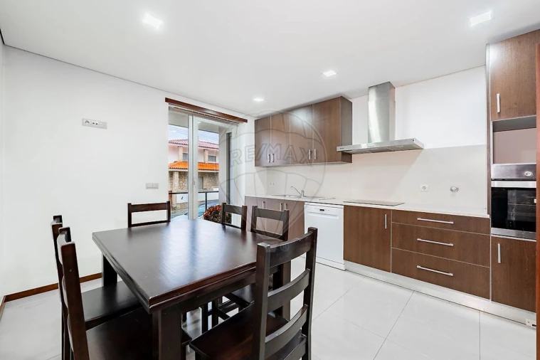 Apartamento T3 para Venda em Alheira e Igreja Nova Foto 6