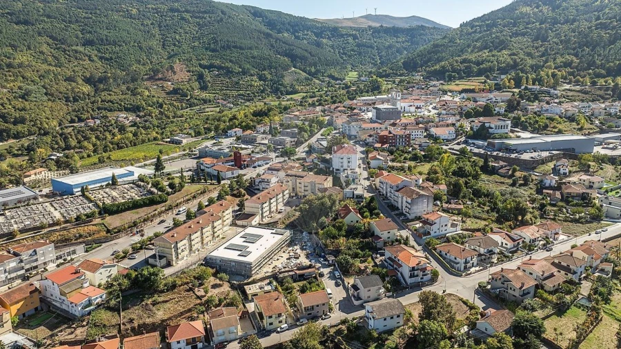 Apartamento T3 para Venda em Salvador e Santo Aleixo de Além-Tâmega Foto 3