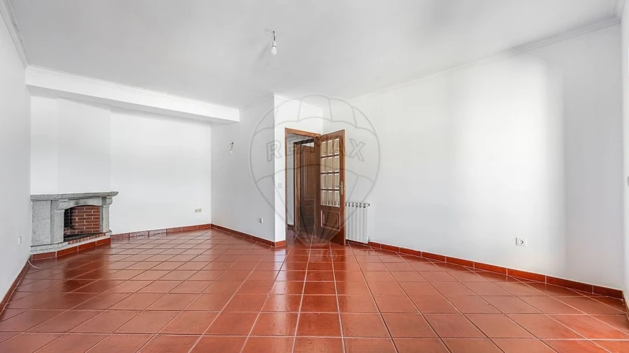 Apartamento T3 para Venda em Salvador e Santo Aleixo de Além-Tâmega