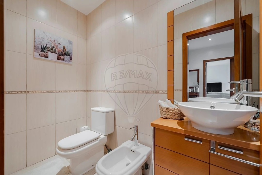 Moradia T3 para Venda em Loureira Foto 24