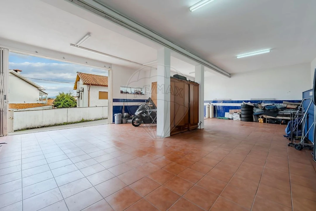 Moradia T3 para Venda em Loureira Foto 35