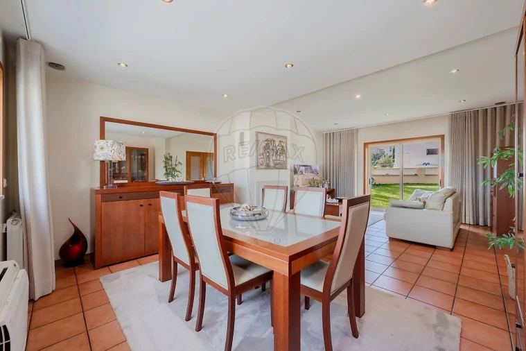 Moradia T3 para Venda em Loureira Foto 28