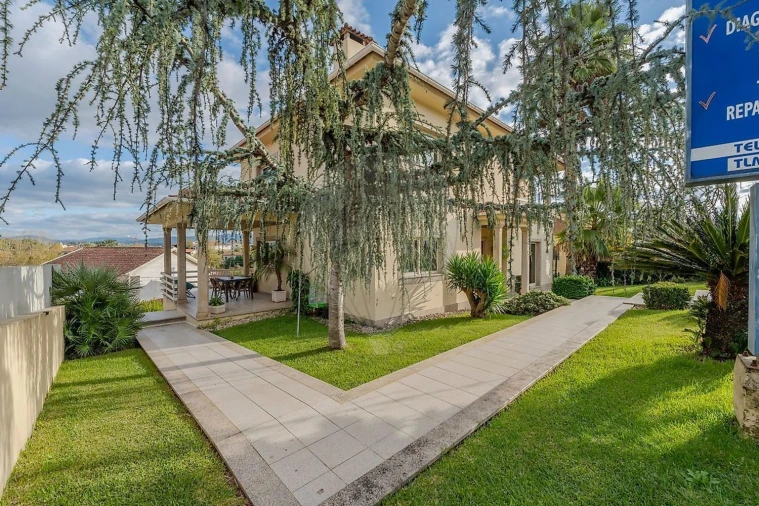 Moradia T3 para Venda em Loureira Foto 32