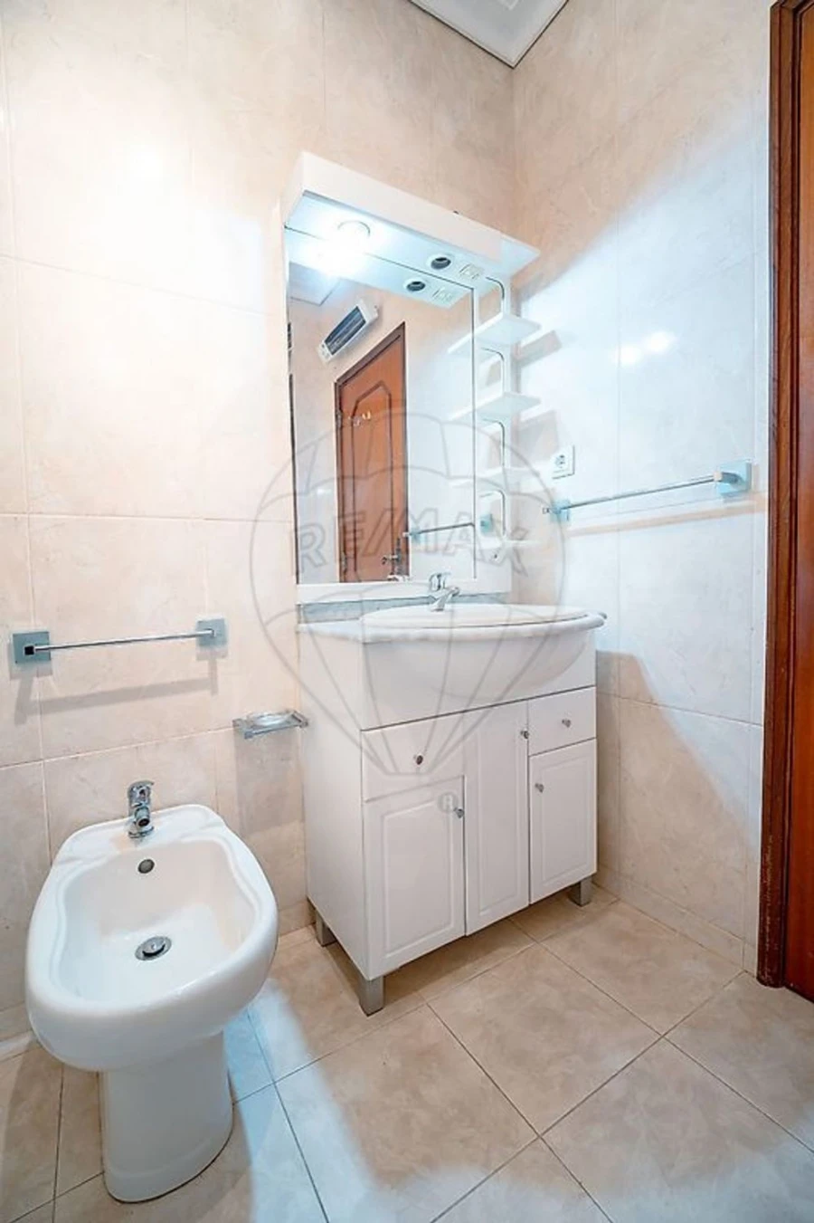 Moradia T2 para Venda em Santa Marinha e São Pedro da Afurada Foto 18