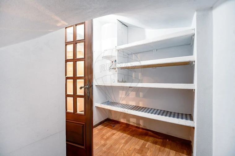 Moradia T2 para Venda em Santa Marinha e São Pedro da Afurada Foto 19