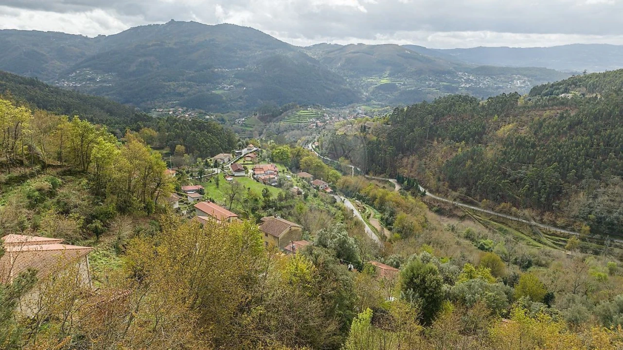 Moradia T3 para Venda em Bouro (Santa Maria) Foto 15