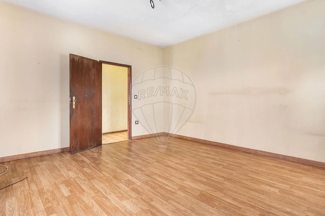 Moradia T6 para Venda em Galegos Foto 11