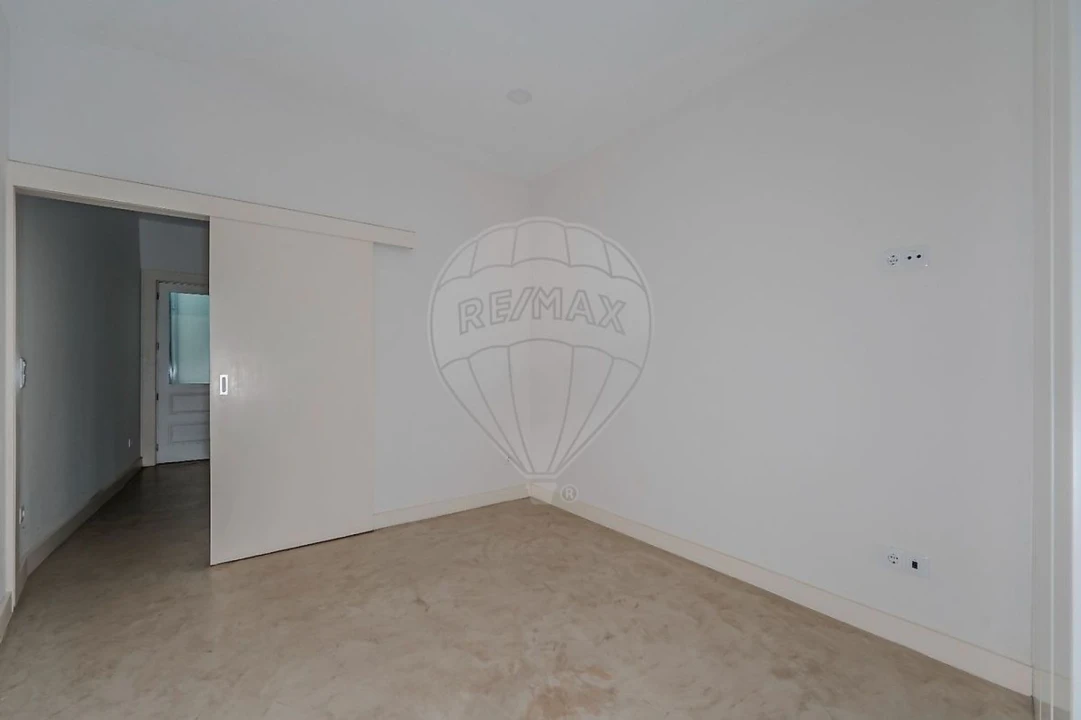 Apartamento para Venda em Cedofeita, Santo Ildefonso, Sé, Miragaia, São Nicolau e Vitória Foto 9