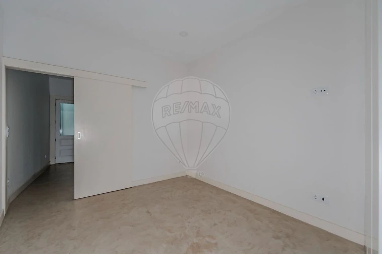 Apartamento para Venda em Cedofeita, Santo Ildefonso, Sé, Miragaia, São Nicolau e Vitória Foto 9