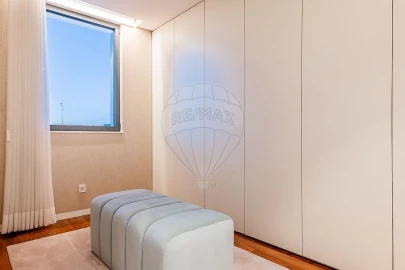 Moradia T4 para Venda em Creixomil